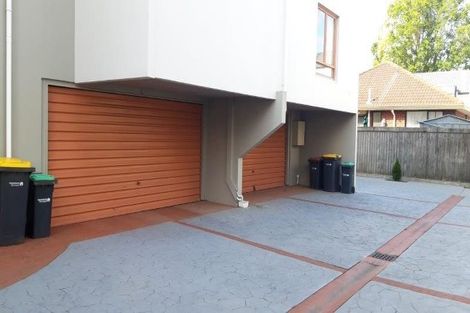 Photo of property in 2/90 Springfield Road, St Albans, Christchurch, 8014