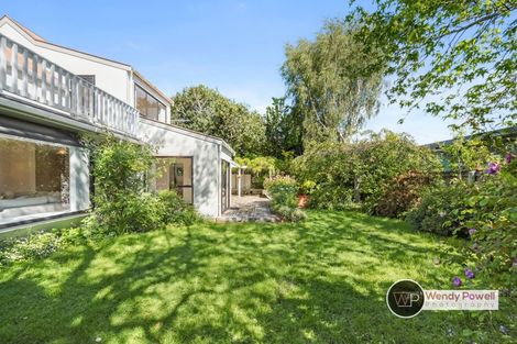 Photo of property in 4 Sutherland Avenue, Silverstream, Upper Hutt, 5019