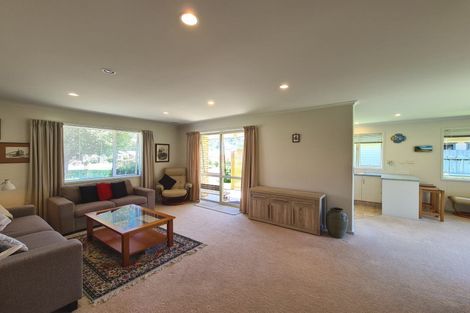 Photo of property in 15 Allman Drive, Coromandel, 3506