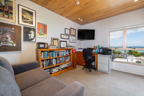 Photo of property in 4/6a The Promenade, Takapuna, Auckland, 0622