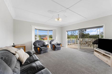 Photo of property in 4 Denbigh Road, Midhirst, Stratford, 4394