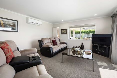 Photo of property in 15 Maniaroa Drive, Katikati, 3129