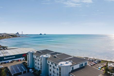 Photo of property in Quarterdeck, 12/4 Buller Street, New Plymouth, 4310