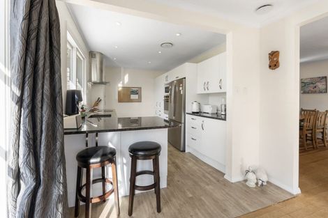 Photo of property in 5 Prouse Grove, Silverstream, Upper Hutt, 5019