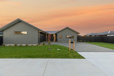 Photo of property in 27 Pentecost Road, Rangiora, 7400