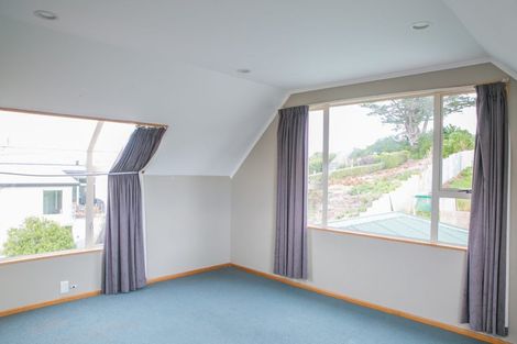 Photo of property in 14 Marine Parade, Bluff, 9814