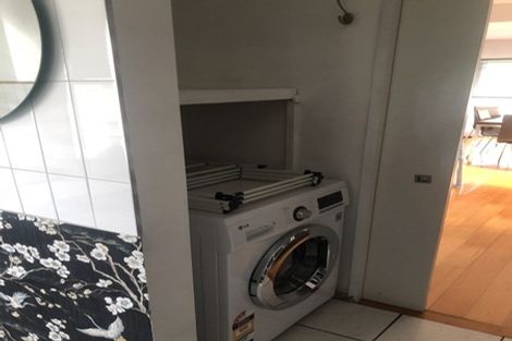 Photo of property in 61 Mortimer Terrace, Brooklyn, Wellington, 6021