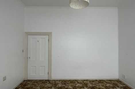 Photo of property in 19 Myrtle Crescent, Mount Cook, Wellington, 6021