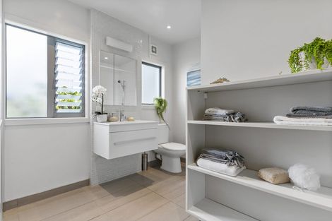 Photo of property in 1/67 Gulf View Road, Murrays Bay, Auckland, 0630