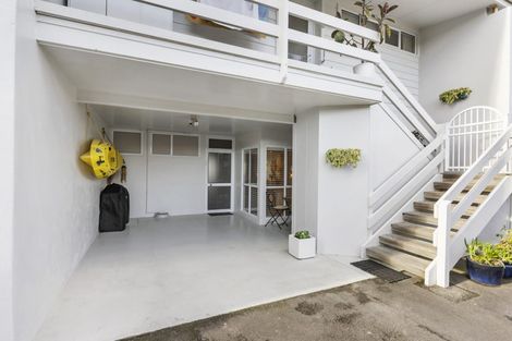 Photo of property in 5c The Esplanade, Eastern Beach, Auckland, 2012