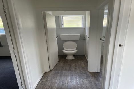 Photo of property in 68 Gladstone Road, Northcote, Auckland, 0627