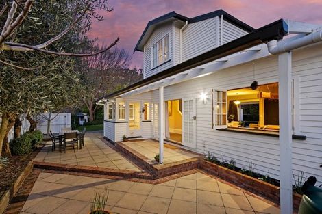 Photo of property in 32 Bowenvale Avenue, Cashmere, Christchurch, 8022