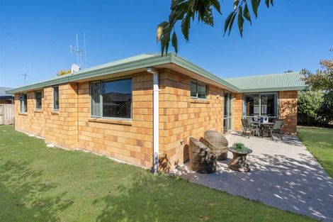 Photo of property in 11 Mckenzie Place, Rototuna North, Hamilton, 3210