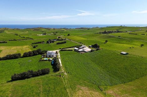 Photo of property in Rehutai Road, Baylys Beach, Dargaville, 0377