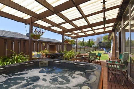 Photo of property in 28 Iles Road, Lynmore, Rotorua, 3010