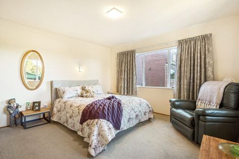 Photo of property in 2/1 Argyle Road, Browns Bay, Auckland, 0630