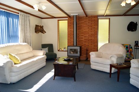 Photo of property in 21 Dunback Street, Waynes, Palmerston, 9483