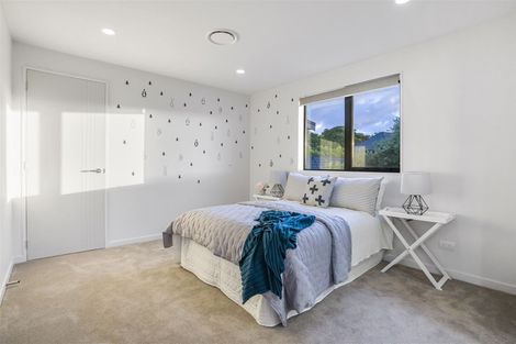 Photo of property in 102b Mellons Bay Road, Mellons Bay, Auckland, 2014