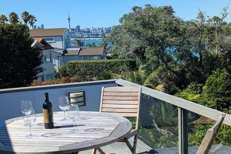 Photo of property in 18 Tizard Road, Birkenhead, Auckland, 0626