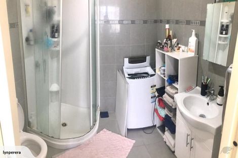 Photo of property in 4 Loasby Crescent, Newlands, Wellington, 6037