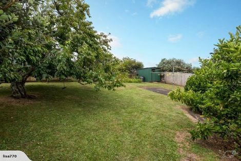 Photo of property in 15 Ellesmere Crescent, Pakuranga Heights, Auckland, 2010