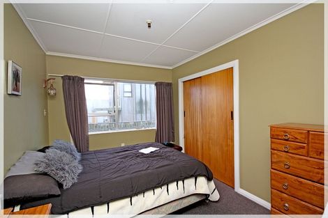 Photo of property in 3 Marine Parade North, Foxton Beach, Foxton, 4815