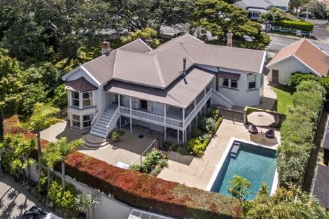 Photo of property in 11 Maritime Terrace, Birkenhead, Auckland, 0626