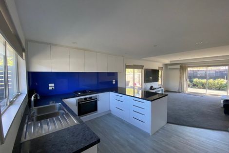 Photo of property in 2/23 Wakelin Place, Redwood, Christchurch, 8051