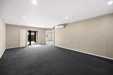 Photo of property in 12 Te Ironui Place, Huntington, Hamilton, 3210