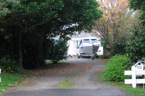 Photo of property in 10 Horopito Road, Waikanae, 5036