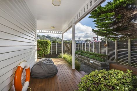 Photo of property in 11 Mantell Street, Seatoun, Wellington, 6022