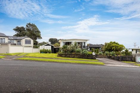 Photo of property in 4 Shearer Drive, Oakura, 4314