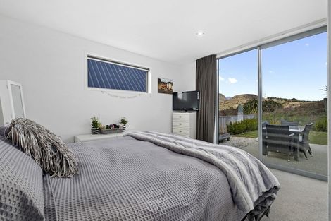 Photo of property in 4 Huxley Place, Lake Hayes, Queenstown, 9304