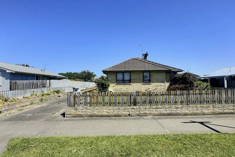 Photo of property in 77 Hillary Crescent, Maraenui, Napier, 4110