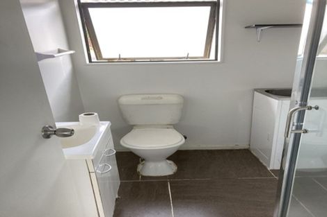 Photo of property in 5a Southview Place, Wattle Downs, Auckland, 2102