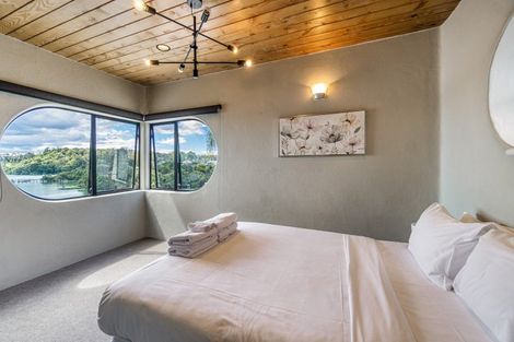 Photo of property in 105 Aeroview Drive, Beach Haven, Auckland, 0626