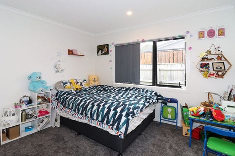 Photo of property in 4 Devon Lane, Carterton, 5713