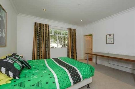 Photo of property in 8a Central Terrace, Kelburn, Wellington, 6012