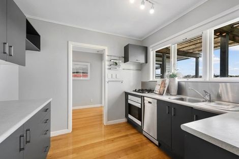 Photo of property in 20a Corunna Road, Milford, Auckland, 0620