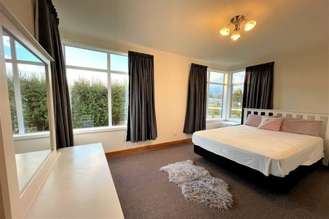 Photo of property in 7 Ovenden Street, Owaka, 9535