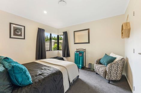 Photo of property in 98 Pitt Road, Hillsborough, New Plymouth, 4372