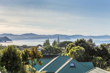 Photo of property in 74 Falkirk Avenue, Seatoun, Wellington, 6022