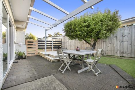 Photo of property in 18 Waterlea Avenue, Mangere Bridge, Auckland, 2022