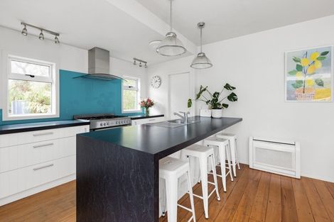 Photo of property in 11 Richmond Road, Clive, Hastings, 4180