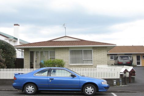 Photo of property in 4/32 Young Street, New Plymouth, 4310