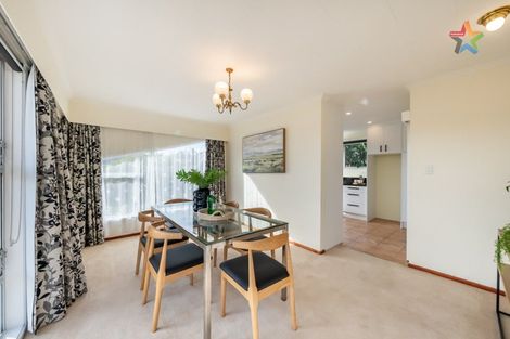 Photo of property in 10 Summit Road, Fairfield, Lower Hutt, 5011