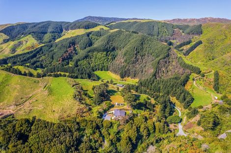 Photo of property in 1142 Paekakariki Hill Road, Paekakariki Hill, Porirua, 5381