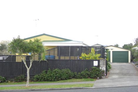 Photo of property in 40 Poplar Grove, Whalers Gate, New Plymouth, 4310