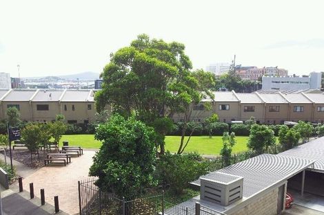 Photo of property in 2f/160 Symonds Street, Eden Terrace, Auckland, 1010