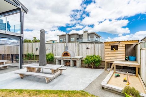 Photo of property in 18 Devon Street, Mangawhai Heads, Mangawhai, 0505